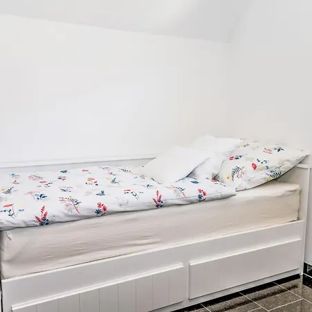 Ossiacher Seeblick By Interhome Bodensdorf